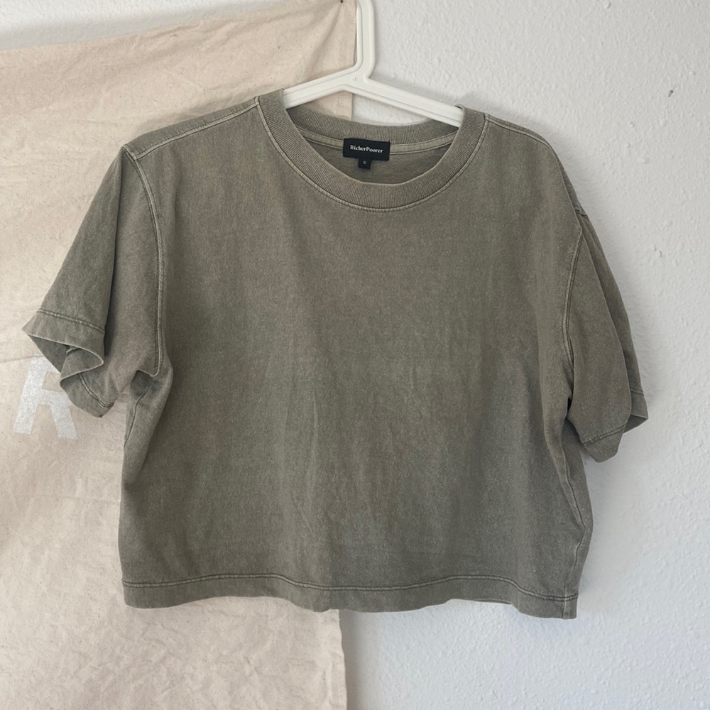 Richer Poorer cropped cotton tee